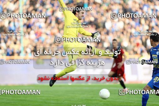 1490991, Tehran,Shahr Qods, Iran, Iran Football Pro League، Persian Gulf Cup، Week 13، First Leg، Esteghlal 1 v 0 Padideh Mashhad on 2019/12/05 at Azadi Stadium