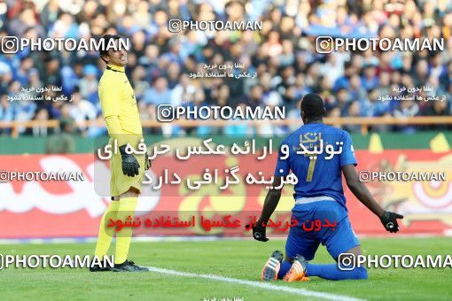 1490882, Tehran,Shahr Qods, Iran, Iran Football Pro League، Persian Gulf Cup، Week 13، First Leg، Esteghlal 1 v 0 Padideh Mashhad on 2019/12/05 at Azadi Stadium