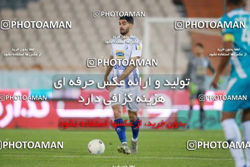 1493006, Tehran, , Iran Football Pro League، Persian Gulf Cup، Week 14، First Leg، Paykan 2 v 2 Esteghlal on 2019/12/09 at Azadi Stadium