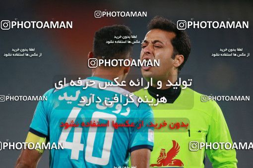 1493117, Tehran, , Iran Football Pro League، Persian Gulf Cup، Week 14، First Leg، Paykan 2 v 2 Esteghlal on 2019/12/09 at Azadi Stadium