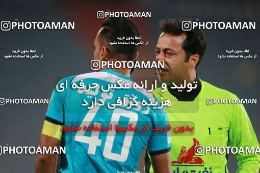 1493041, Tehran, , Iran Football Pro League، Persian Gulf Cup، Week 14، First Leg، Paykan 2 v 2 Esteghlal on 2019/12/09 at Azadi Stadium