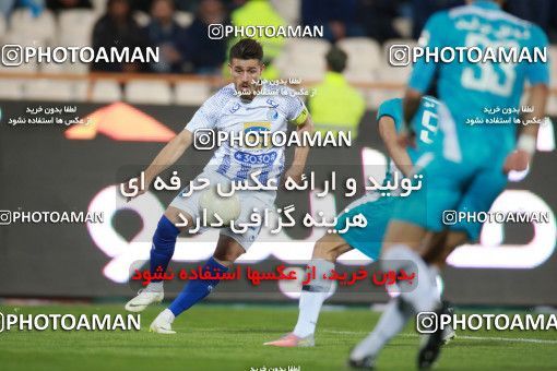 1493134, Tehran, , Iran Football Pro League، Persian Gulf Cup، Week 14، First Leg، Paykan 2 v 2 Esteghlal on 2019/12/09 at Azadi Stadium