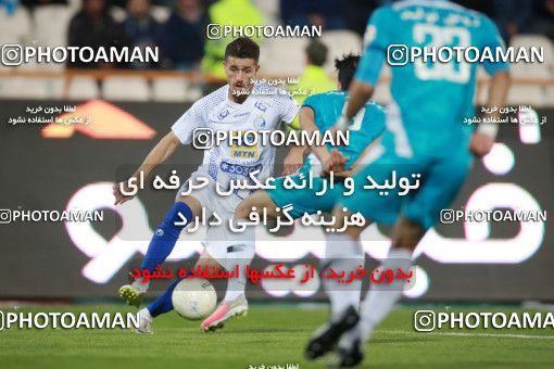 1493113, Tehran, , Iran Football Pro League، Persian Gulf Cup، Week 14، First Leg، Paykan 2 v 2 Esteghlal on 2019/12/09 at Azadi Stadium