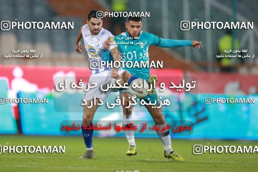 1493032, Tehran, , Iran Football Pro League، Persian Gulf Cup، Week 14، First Leg، Paykan 2 v 2 Esteghlal on 2019/12/09 at Azadi Stadium