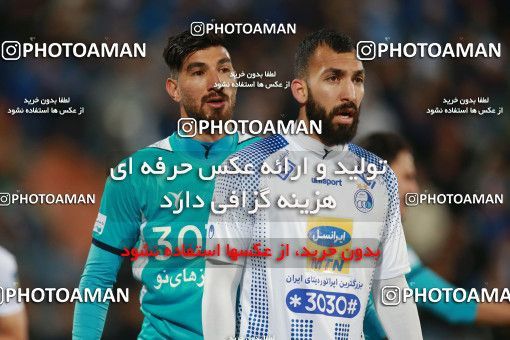 1493027, Tehran, , Iran Football Pro League، Persian Gulf Cup، Week 14، First Leg، Paykan 2 v 2 Esteghlal on 2019/12/09 at Azadi Stadium