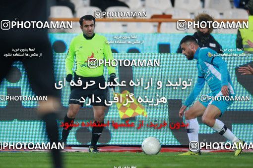 1492993, Tehran, , Iran Football Pro League، Persian Gulf Cup، Week 14، First Leg، Paykan 2 v 2 Esteghlal on 2019/12/09 at Azadi Stadium
