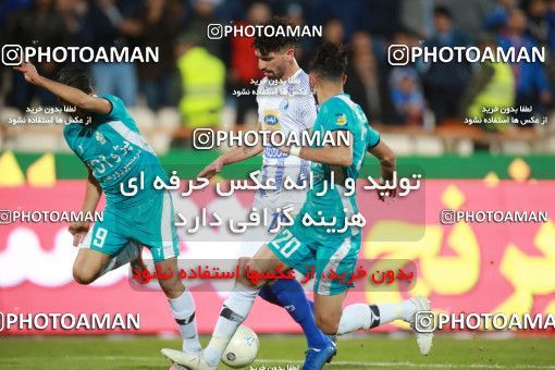 1493304, Tehran, , Iran Football Pro League، Persian Gulf Cup، Week 14، First Leg، Paykan 2 v 2 Esteghlal on 2019/12/09 at Azadi Stadium
