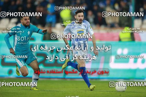 1493306, Tehran, , Iran Football Pro League، Persian Gulf Cup، Week 14، First Leg، Paykan 2 v 2 Esteghlal on 2019/12/09 at Azadi Stadium