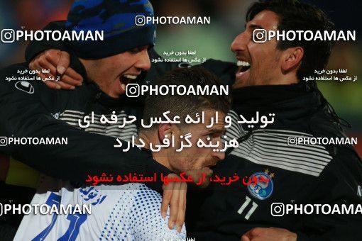 1493271, Tehran, , Iran Football Pro League، Persian Gulf Cup، Week 14، First Leg، Paykan 2 v 2 Esteghlal on 2019/12/09 at Azadi Stadium