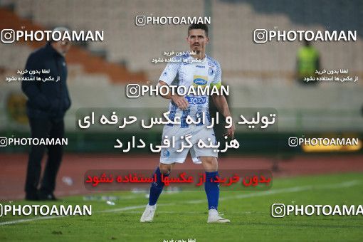 1493301, Tehran, , Iran Football Pro League، Persian Gulf Cup، Week 14، First Leg، Paykan 2 v 2 Esteghlal on 2019/12/09 at Azadi Stadium