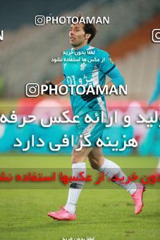 1493152, Tehran, , Iran Football Pro League، Persian Gulf Cup، Week 14، First Leg، Paykan 2 v 2 Esteghlal on 2019/12/09 at Azadi Stadium