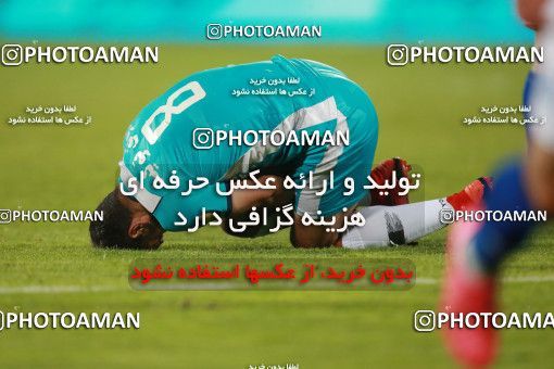 1493149, Tehran, , Iran Football Pro League، Persian Gulf Cup، Week 14، First Leg، Paykan 2 v 2 Esteghlal on 2019/12/09 at Azadi Stadium