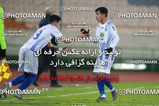 1493224, Tehran, , Iran Football Pro League، Persian Gulf Cup، Week 14، First Leg، Paykan 2 v 2 Esteghlal on 2019/12/09 at Azadi Stadium
