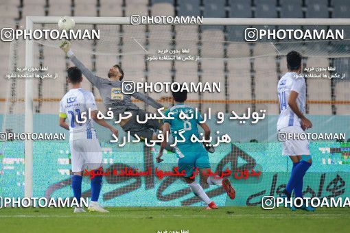 1493246, Tehran, , Iran Football Pro League، Persian Gulf Cup، Week 14، First Leg، Paykan 2 v 2 Esteghlal on 2019/12/09 at Azadi Stadium
