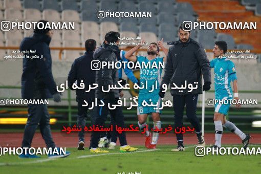 1493158, Tehran, , Iran Football Pro League، Persian Gulf Cup، Week 14، First Leg، Paykan 2 v 2 Esteghlal on 2019/12/09 at Azadi Stadium