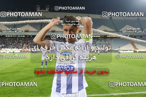 1696558, Tehran, , Iran Football Pro League، Persian Gulf Cup، Week 14، First Leg، Paykan 2 v 2 Esteghlal on 2019/12/09 at Azadi Stadium