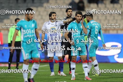 1696590, Tehran, , Iran Football Pro League، Persian Gulf Cup، Week 14، First Leg، Paykan 2 v 2 Esteghlal on 2019/12/09 at Azadi Stadium