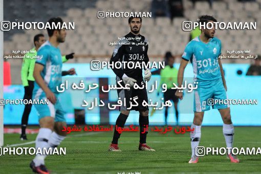 1696552, Tehran, , Iran Football Pro League، Persian Gulf Cup، Week 14، First Leg، Paykan 2 v 2 Esteghlal on 2019/12/09 at Azadi Stadium