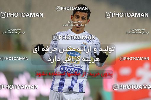 1696568, Tehran, , Iran Football Pro League، Persian Gulf Cup، Week 14، First Leg، Paykan 2 v 2 Esteghlal on 2019/12/09 at Azadi Stadium