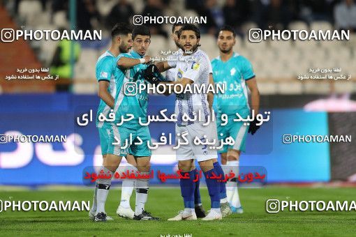 1696619, Tehran, , Iran Football Pro League، Persian Gulf Cup، Week 14، First Leg، Paykan 2 v 2 Esteghlal on 2019/12/09 at Azadi Stadium