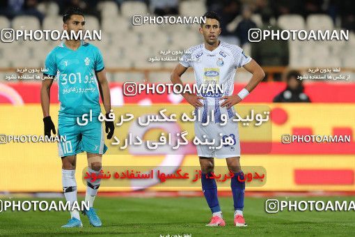 1696541, Tehran, , Iran Football Pro League، Persian Gulf Cup، Week 14، First Leg، Paykan 2 v 2 Esteghlal on 2019/12/09 at Azadi Stadium