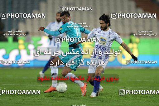 1696631, Tehran, , Iran Football Pro League، Persian Gulf Cup، Week 14، First Leg، Paykan 2 v 2 Esteghlal on 2019/12/09 at Azadi Stadium