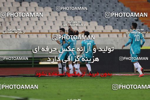 1696644, Tehran, , Iran Football Pro League، Persian Gulf Cup، Week 14، First Leg، Paykan 2 v 2 Esteghlal on 2019/12/09 at Azadi Stadium