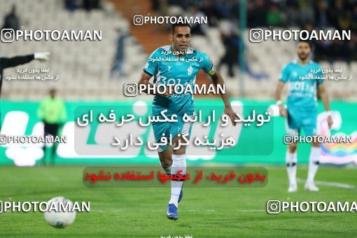 1820657, Iran Football Pro League، Persian Gulf Cup، Week 14، First Leg، 2019/12/09، Tehran، Azadi Stadium، Paykan 2 - 2 Esteghlal