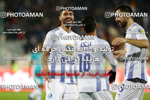 1820754, Tehran, , Iran Football Pro League، Persian Gulf Cup، Week 14، First Leg، Paykan 2 v 2 Esteghlal on 2019/12/09 at Azadi Stadium