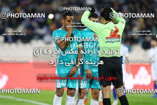 1820714, Tehran, , Iran Football Pro League، Persian Gulf Cup، Week 14، First Leg، Paykan 2 v 2 Esteghlal on 2019/12/09 at Azadi Stadium