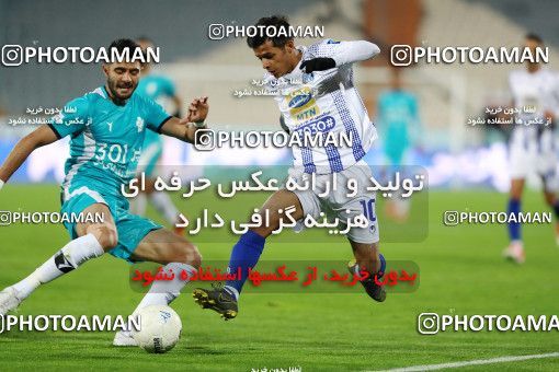 1820676, Tehran, , Iran Football Pro League، Persian Gulf Cup، Week 14، First Leg، Paykan 2 v 2 Esteghlal on 2019/12/09 at Azadi Stadium