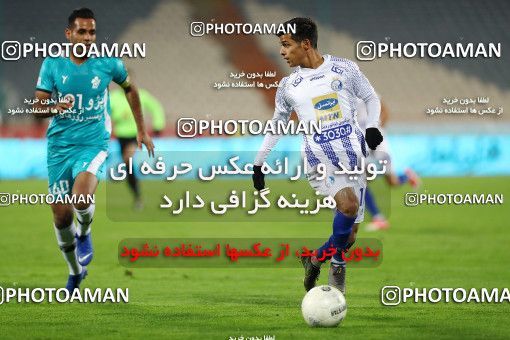 1820633, Tehran, , Iran Football Pro League، Persian Gulf Cup، Week 14، First Leg، Paykan 2 v 2 Esteghlal on 2019/12/09 at Azadi Stadium