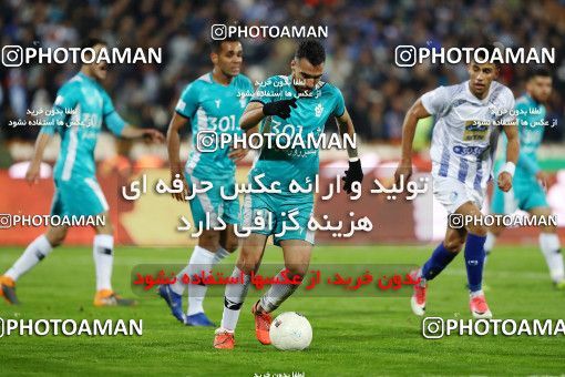 1820721, Tehran, , Iran Football Pro League، Persian Gulf Cup، Week 14، First Leg، Paykan 2 v 2 Esteghlal on 2019/12/09 at Azadi Stadium