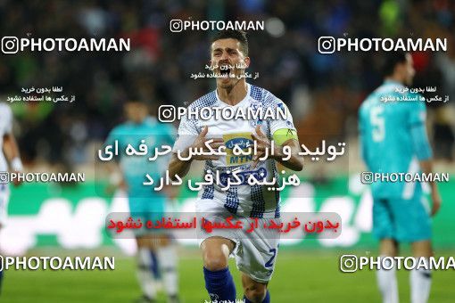 1820685, Tehran, , Iran Football Pro League، Persian Gulf Cup، Week 14، First Leg، Paykan 2 v 2 Esteghlal on 2019/12/09 at Azadi Stadium