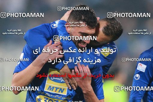 1495736, Tehran, , Iran Football Pro League، Persian Gulf Cup، Week 15، First Leg، Esteghlal 4 v 1 Shahin Shahrdari Boushehr on 2019/12/14 at Azadi Stadium