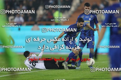 1696653, Tehran, , Iran Football Pro League، Persian Gulf Cup، Week 15، First Leg، Esteghlal 4 v 1 Shahin Shahrdari Boushehr on 2019/12/14 at Azadi Stadium