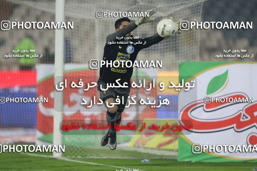 1696700, Tehran, , Iran Football Pro League، Persian Gulf Cup، Week 15، First Leg، Esteghlal 4 v 1 Shahin Shahrdari Boushehr on 2019/12/14 at Azadi Stadium