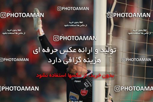 1497992, Tehran,Shahr Qods, Iran, Iran Football Pro League، Persian Gulf Cup، Week 15، First Leg، Saipa 0 v 2 Persepolis on 2019/12/14 at Shahr-e Qods Stadium