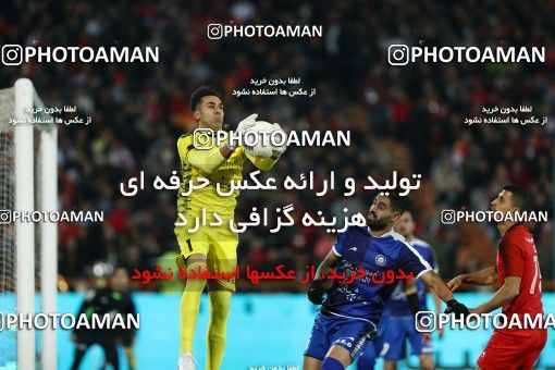 1820972, Tehran, Iran, Iran Football Pro League، Persian Gulf Cup، Week 14، First Leg، Persepolis 2 v 1 Gol Gohar Sirjan on 2019/12/10 at Azadi Stadium