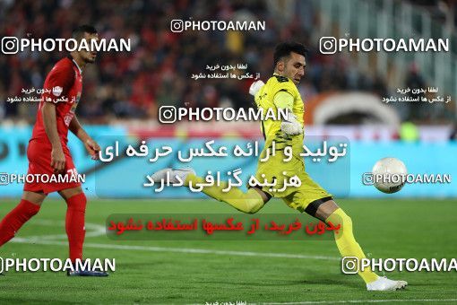 1820914, Tehran, Iran, Iran Football Pro League، Persian Gulf Cup، Week 14، First Leg، Persepolis 2 v 1 Gol Gohar Sirjan on 2019/12/10 at Azadi Stadium