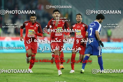 1820932, Tehran, Iran, Iran Football Pro League، Persian Gulf Cup، Week 14، First Leg، Persepolis 2 v 1 Gol Gohar Sirjan on 2019/12/10 at Azadi Stadium