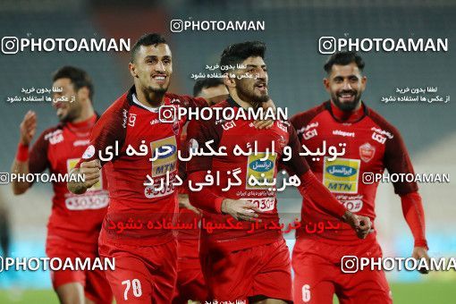 1820962, Tehran, Iran, Iran Football Pro League، Persian Gulf Cup، Week 14، First Leg، Persepolis 2 v 1 Gol Gohar Sirjan on 2019/12/10 at Azadi Stadium