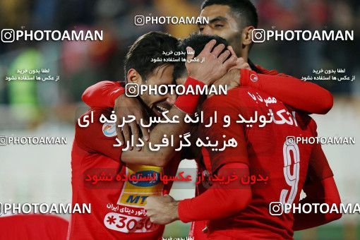 1820821, Tehran, Iran, Iran Football Pro League، Persian Gulf Cup، Week 14، First Leg، Persepolis 2 v 1 Gol Gohar Sirjan on 2019/12/10 at Azadi Stadium
