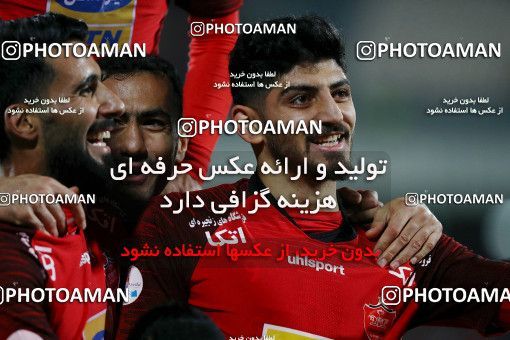 1820923, Tehran, Iran, Iran Football Pro League، Persian Gulf Cup، Week 14، First Leg، Persepolis 2 v 1 Gol Gohar Sirjan on 2019/12/10 at Azadi Stadium