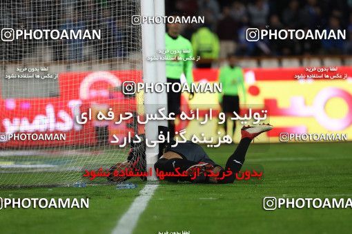 1696915, Tehran, , Iran Football Pro League، Persian Gulf Cup، Week 16، Second Leg، Esteghlal 1 v 2 Mashin Sazi Tabriz on 2019/12/19 at Azadi Stadium