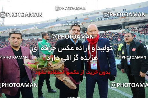 1821536, Tehran, , Iran Football Pro League، Persian Gulf Cup، Week 12، First Leg، Persepolis 1 v 0 Nassaji Qaemshahr on 2019/12/27 at Azadi Stadium