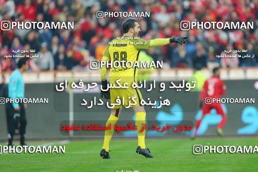 1821522, Tehran, , Iran Football Pro League، Persian Gulf Cup، Week 12، First Leg، Persepolis 1 v 0 Nassaji Qaemshahr on 2019/12/27 at Azadi Stadium