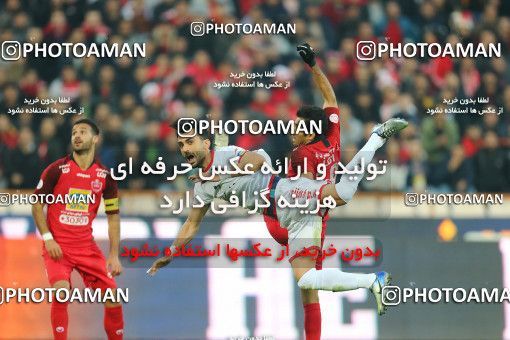 1821518, Tehran, , Iran Football Pro League، Persian Gulf Cup، Week 12، First Leg، Persepolis 1 v 0 Nassaji Qaemshahr on 2019/12/27 at Azadi Stadium