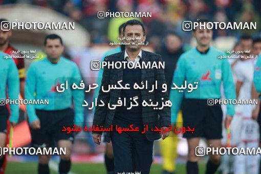 1503437, Tehran, , Iran Football Pro League، Persian Gulf Cup، Week 12، First Leg، Persepolis 1 v 0 Nassaji Qaemshahr on 2019/12/27 at Azadi Stadium