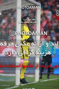 1503411, Tehran, , Iran Football Pro League، Persian Gulf Cup، Week 12، First Leg، Persepolis 1 v 0 Nassaji Qaemshahr on 2019/12/27 at Azadi Stadium